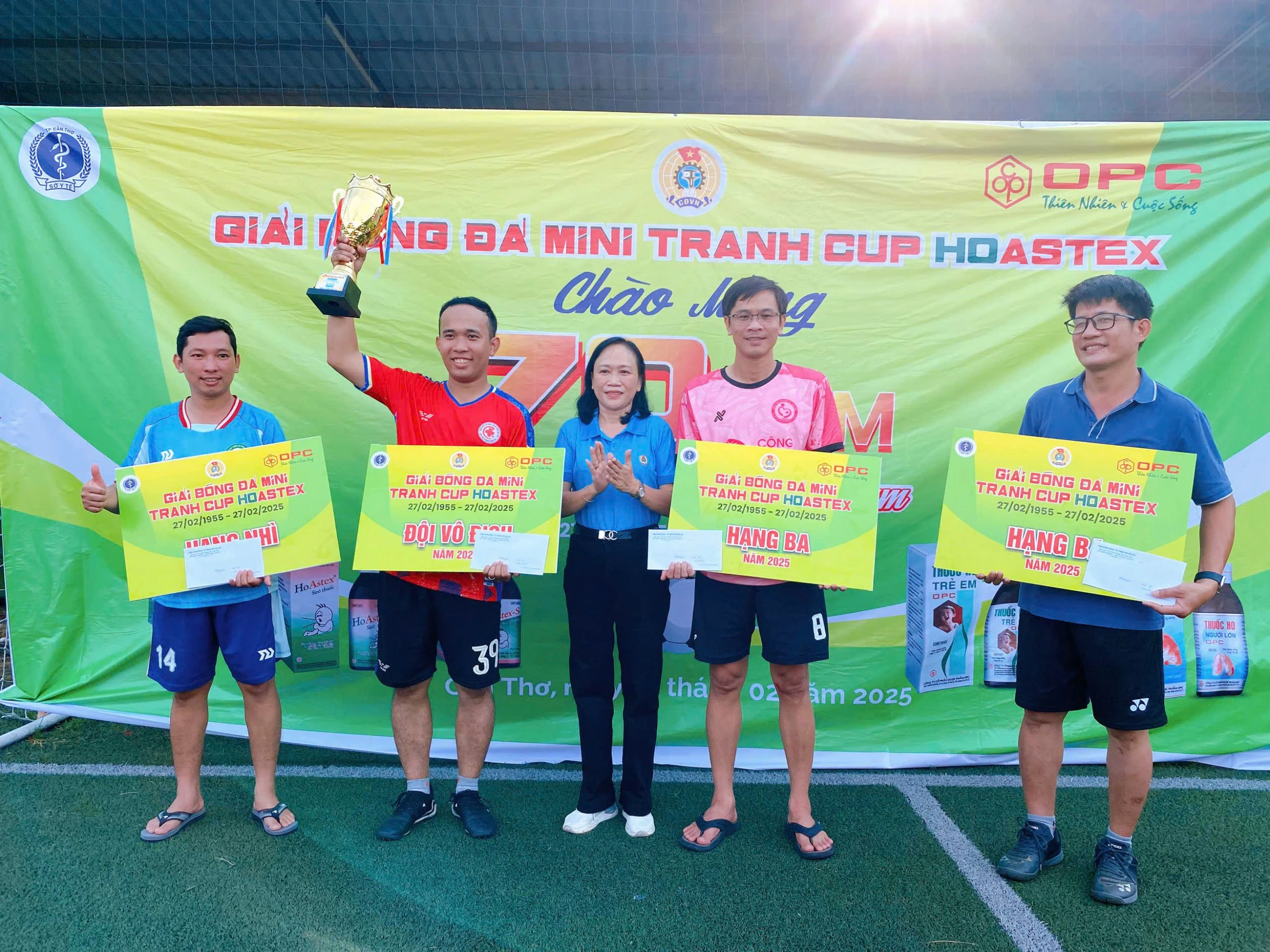 Trên 370 vận động viên thi đấu tại hội thao ngành y tế